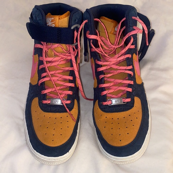 Nike Shoes - Picture 2 of 4